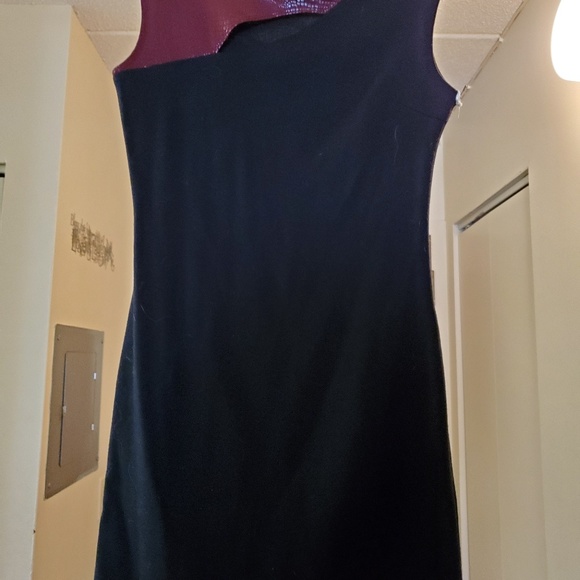 Dress - Picture 5 of 6